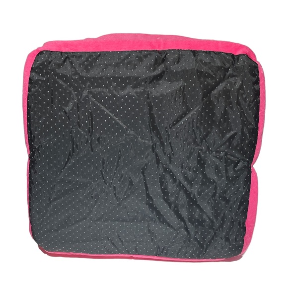 Strawberry House Velvet Pet Bed Pink Green - Picture 5 of 8